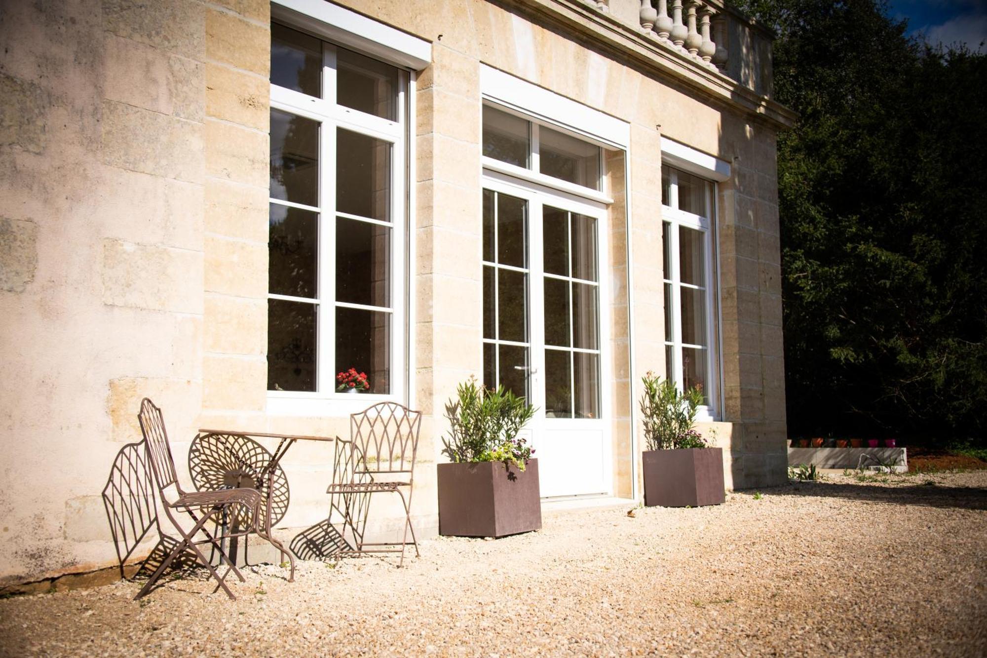 Domaine De La Briouse Bed and Breakfast Sanxay Esterno foto